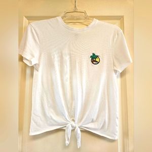 T-shirt with bottom tie